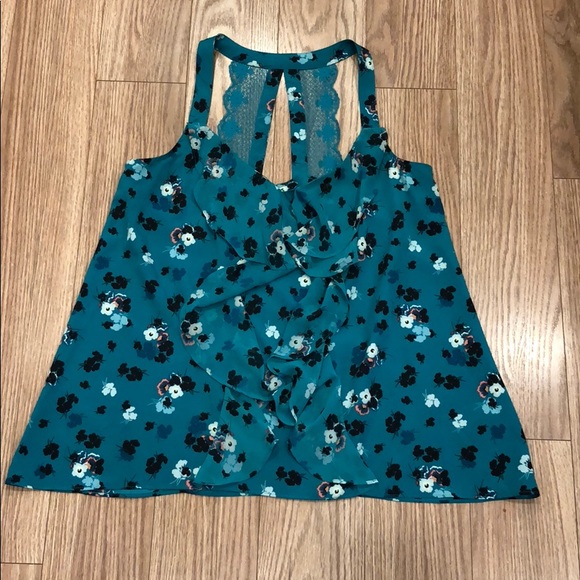 LC Lauren Conrad Tops - Lauren Conrad floral top!